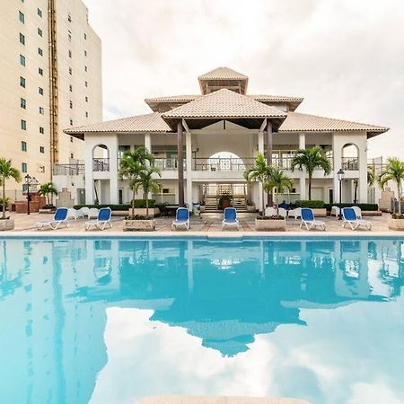 Luxurious 2Bdr Condo Located In Prestigious Tower. Santo Domingo Exterior photo